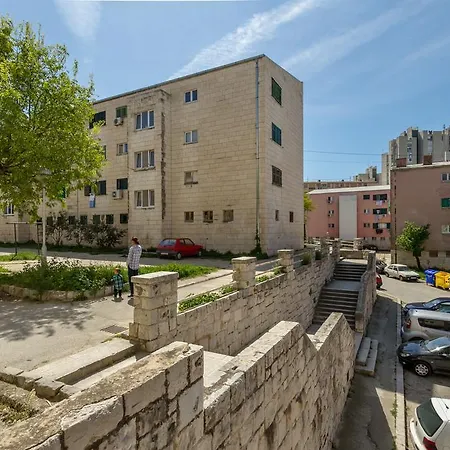 Sunny Apartment Split